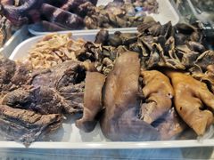 -王浩儿纪六孃甜皮鸭(东大街店)
