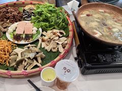 -飞虎过桥米线(翠湖店)