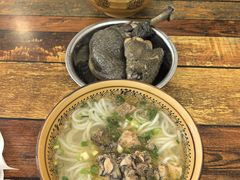 -正宗李家土鸡米线店