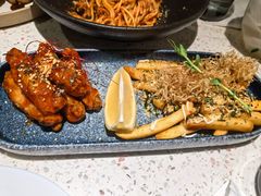 琥珀酱烤鸡翅拼和风海苔薯条-BE BRIGHT KITCHEN(正佳广场店)