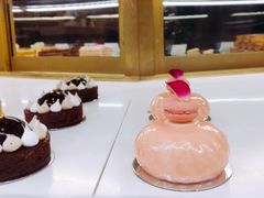 玫瑰草莓芝士蛋糕-PAUL LAFAYET 法式甜品(港汇广场店)