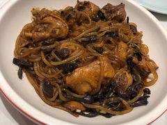 小鸡炖蘑菇粉-北李妈妈菜·海肠捞饭(高新万达店)