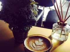 -UNI UNI(环亚凯瑟琳店)