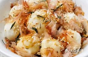 Korean Sausage vs Squid Balls