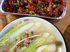 火焰岩烧辣子鸡-隔壁老王·家常云南菜(花巷店)