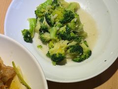 -关东小磨东北菜(上海长风大悦城店)
