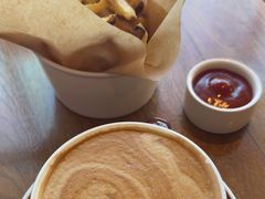 -ROAST coffee & eatery