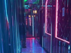 -路边边.炒菜烧烤.音乐餐厅(良乡长虹店)