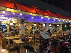 -J Daeng Seafood