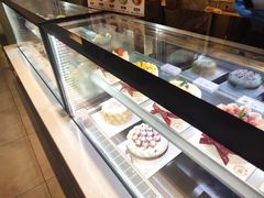 -花花卷卷·鲜食蛋糕(静安久光百货店)