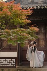-一揽芳华汉服旗袍体验馆(拙政园店)