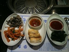 蘑菇&nbsp;豆腐条&nbsp;炸豆腐块&nbsp;海带-青松馆韩国料理(香港中路佳世客店)