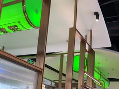 -洪氏嗨捞·广东猪肚鸡·椰子鸡火锅(西咸万象城店)