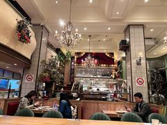 -玛格萝妮比萨屋(四平店)
