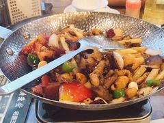 -老唐三下锅 ·张家界地标美食(溪布街店)