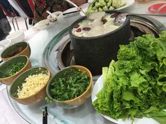 -南渝食府.墨脱石锅松茸鸡