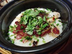 广式腊味煲仔饭-狐狸爱上椰子鸡(滨江星光大道店)
