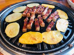 厚切五花肉-唯成•韩国炭火烤肉 유성고기