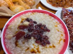 -爆炸头阿姨小四川正宗川味小吃(无任何分店)