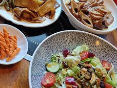 -老鼎万春卤菜(五代传承创始老店)