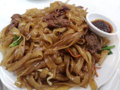 干炒牛河-文记壹心鸡(宝华路店)