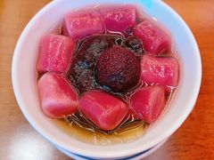 杨梅冰汤圆-寄畅興·百年蟹黄面·万国建筑群(外滩27号店)