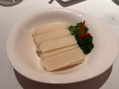 -洋房火锅(上海新天地南北里店)