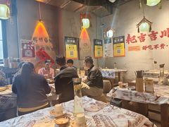 -耙吉吉川味小酒馆(本地人回头店)