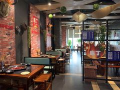 大堂-莽子老火锅(大坪店)