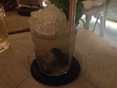 -Shift cocktail bar鸡尾酒吧