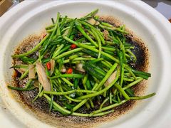 韭菜芦蒿炒螺肉-狮王府淮扬菜(新街口友谊店)