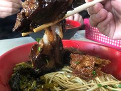 -小龙大肉面馆