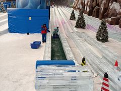 -长沙湘江冰雪世界