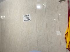 -石灰市毛记烧鸡公(解放碑店)