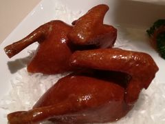 玻璃脆皮乳鸽-利苑酒家(金宝店)