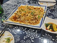 -八两八金·莱芜特色炒鸡(市南漳浦路店)