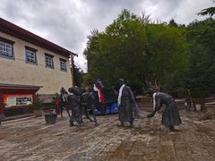 -迪庆藏族自治州博物馆