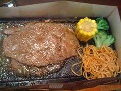 黑椒牛排-必胜客(证大大拇指店)