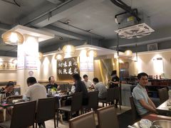 大堂-胡须佬鸡煲四季火锅店(石厦西村直营店)