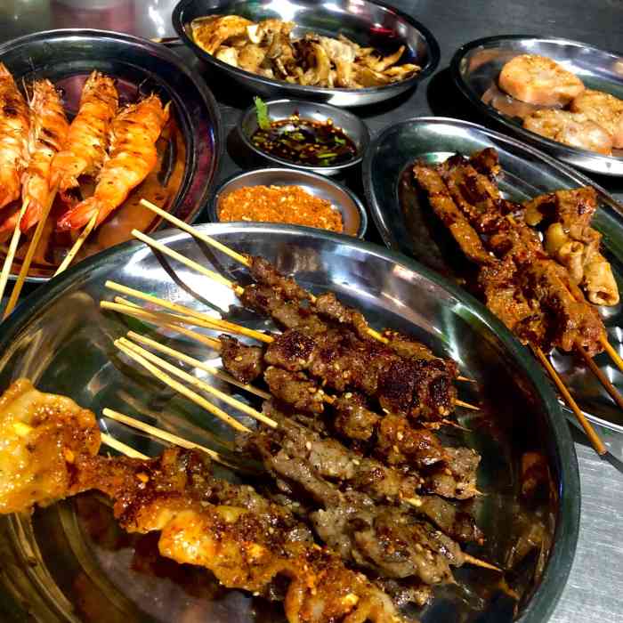 紫阳烧烤-"11/7,到了建水晚上是一定要吃烧烤的,."-大众点评移动版