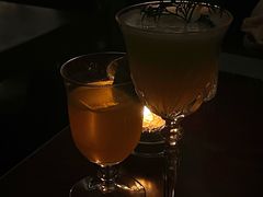 -毛毛虫酒吧