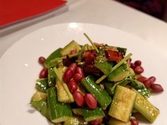 老醋花生拍黄瓜-汤城小厨•粤菜•靓汤(金宝街店)