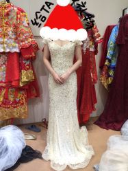 -觅白婚纱礼服馆