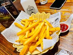 -1886德国汽车餐厅(外滩十六铺码头店)