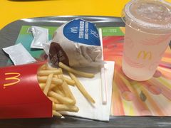 -麦当劳(民盈·国贸城店)