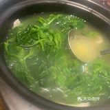 人好多，不过上菜超快的，不得不说专业。猪腰汤必点