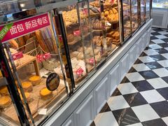 面包甜点陈列柜-味多美(江桥万达店)