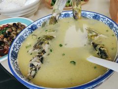 -七的湖·晚芳亭·阳澄湖农家菜·大闸蟹(莲花岛店)