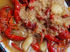 -虾弄弄海派小龙虾·牛羊蝎子火锅