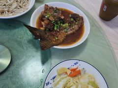 -天乐农家鱼头王(天目湖店)